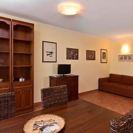 Anthea 4 Apartment